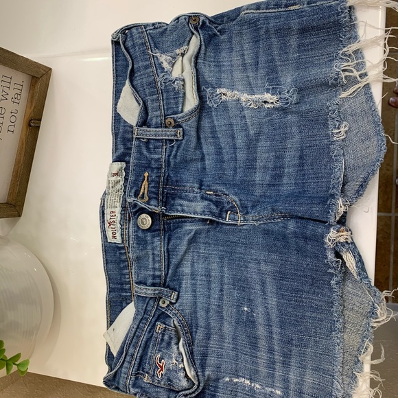 Hollister Shorts! - Picture 1 of 2